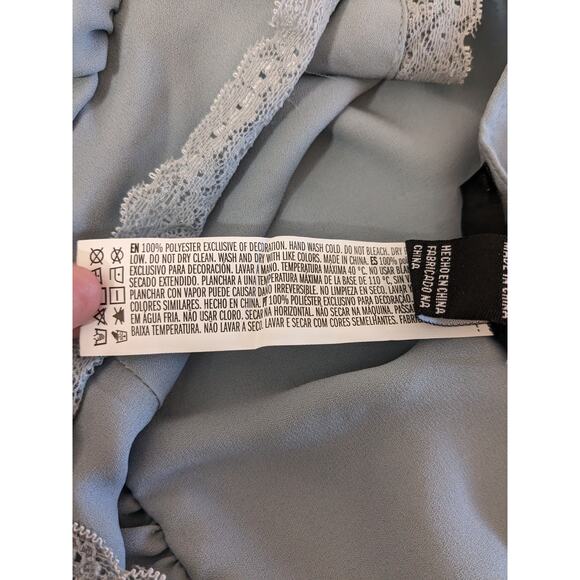 Forever 21 Peplum Blouse L Blue Gray Lace Cutout Keyhole Ruffled Neck Tie Square - Picture 4 of 11